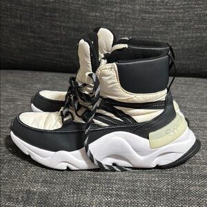 Sorel Kinetic RNEGD Sport Black and Cream Boots